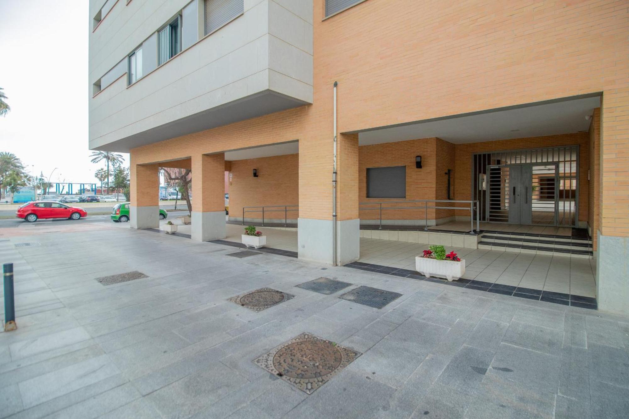 C13 Seaside Malaga With Pool And Parking Apartment Exterior photo